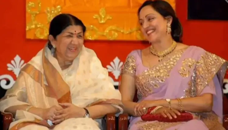 क्या हेमा मालिनी ने लता मंगेशकर को 'कितने दिन आंखें तरसेंगी' के साथ श्रद्धांजलि दी?