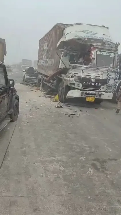 क्या ईस्टर्न पेरिफेरल पर 10 से ज्यादा वाहन टकराए हैं? हाईवे पर पुलिस ने कोहरे का किया अनाउंसमेंट