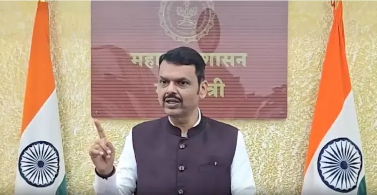 फडणवीस का राहुल गांधी पर तीखा हमला: 'वोट नहीं, राहुल का दिमाग चोरी हुआ है'