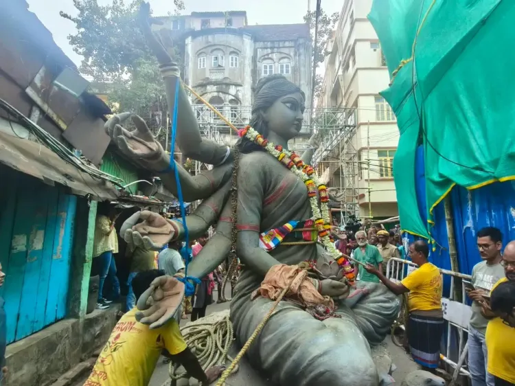 Kolkata pandal stampede: Chorbagan Sarbojanin idols immersed without farewell rituals