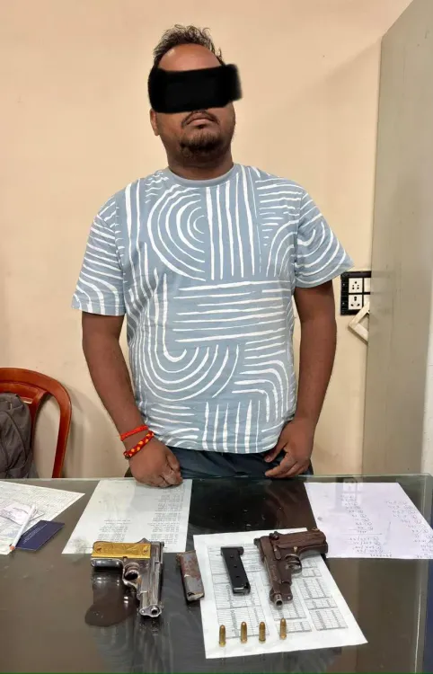 Kolkata Police arrest man with illegal firearms, cartridges in Bansdroni