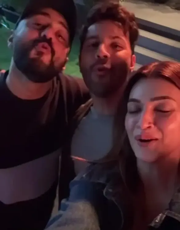 Kriti Sanon, Varun Dhawan reunite with 'Bhediya' director — 'Bhediya 2' teased?