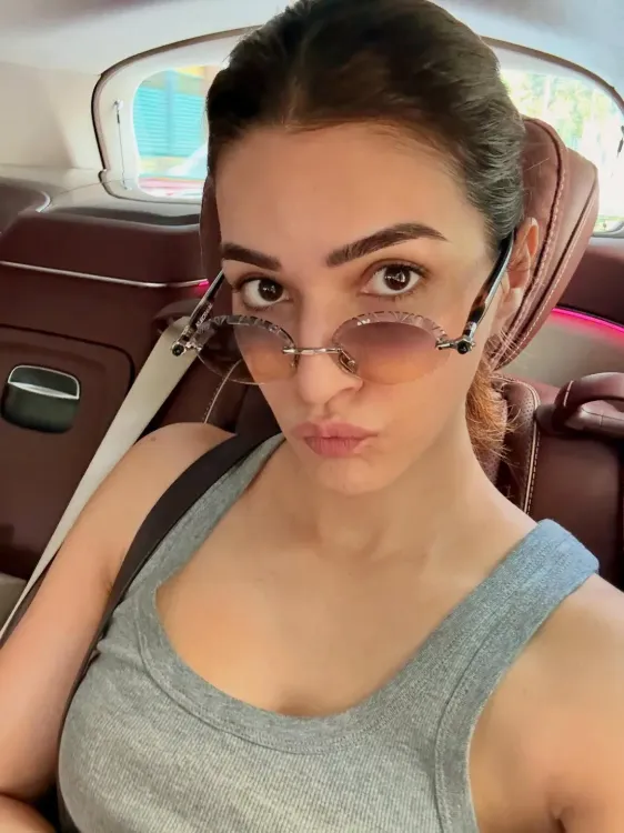 Kriti Sanon shares fan letter from Grade 6 student: 'You are very beautiful'