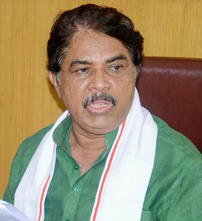 Karnataka BJP Criticizes Congress Government for Water Release to Telangana