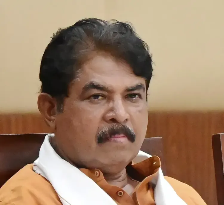 Is K’taka BJP Launching a Campaign Against Garbage and Potholes?