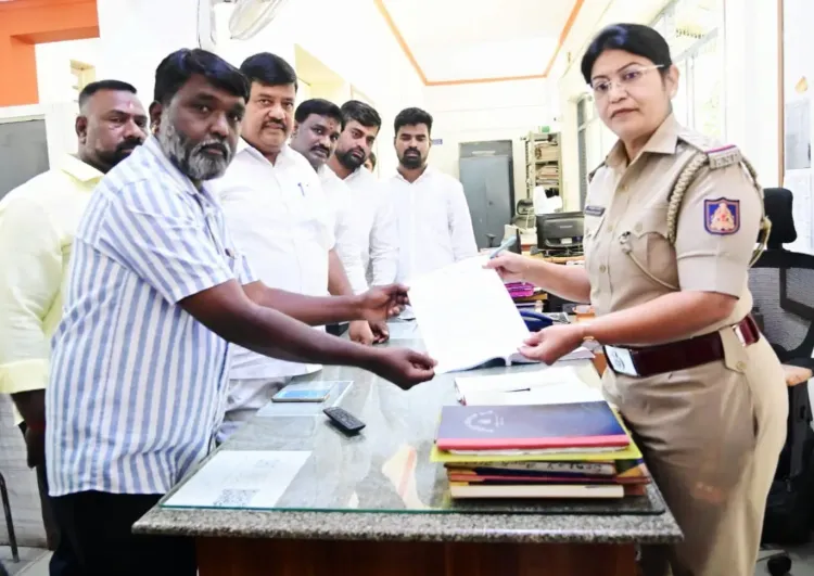Congress files complaint against BJP MLC over flag disrespect in Bengaluru