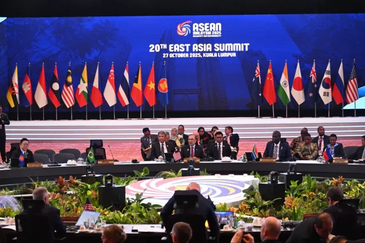 What Key Points Were Highlighted in the Kuala Lumpur Declaration at the 20th East Asia Summit?