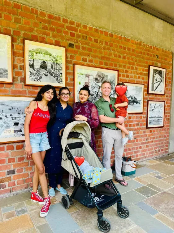 Juhi Parmar reunites with Aashka Goradia: 'Hearts felt full'