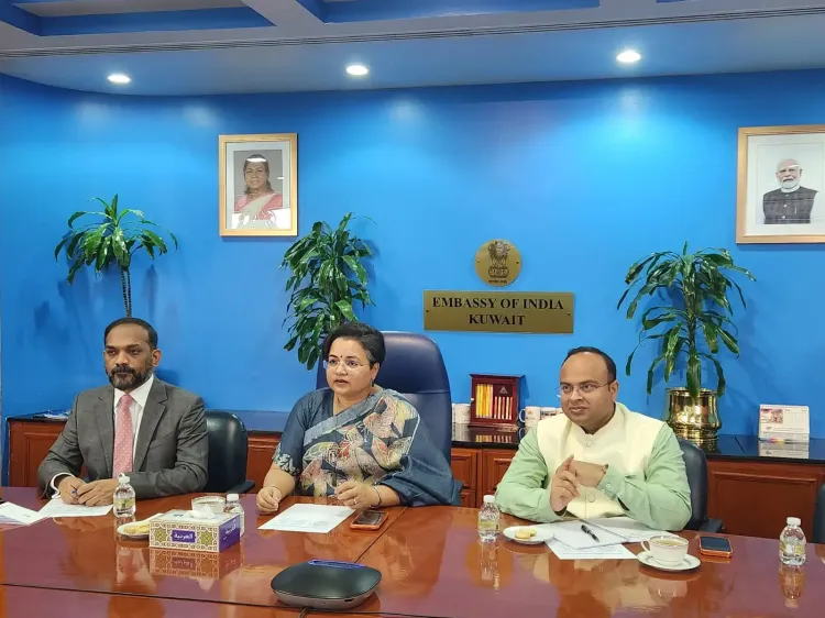 कुवैत और यूएई में भारतीयों के लिए दूतावास की नई एडवाइजरी, उड़ानों में बदलाव