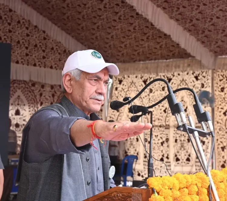 L-G Manoj Sinha Leads Drug-Free March in Rajouri