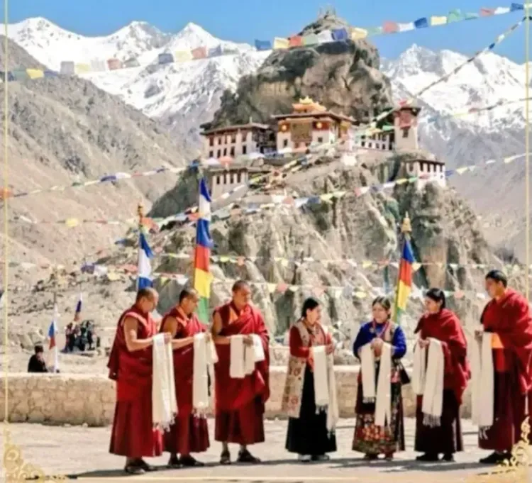 क्या लद्दाख के लेफ्टिनेंट गवर्नर ने लोसर पर्व पर शुभकामनाएं दीं, शांति और समृद्धि की कामना?