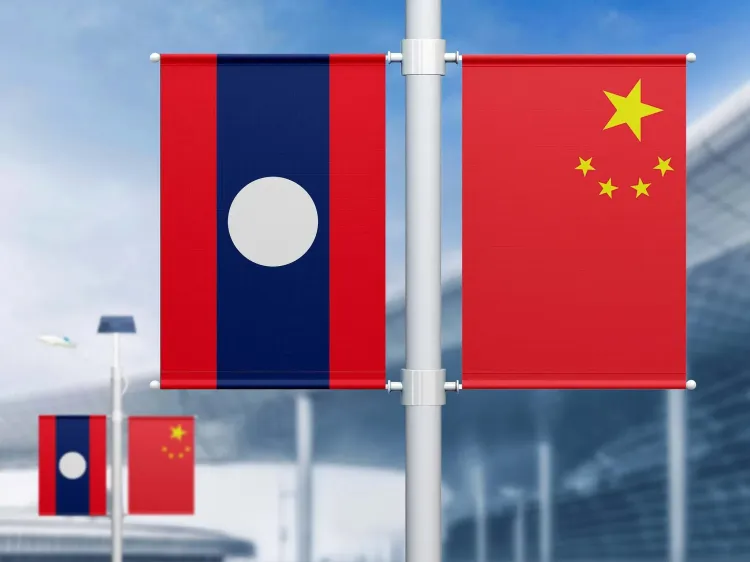 क्या लाओस के राष्ट्रपति थोंग्लोन सिसोउलिथ ने ली शुलेई से महत्वपूर्ण मुलाकात की?