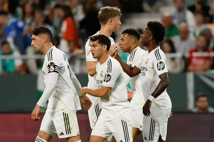 Bellerin's Last-Gasp Goal Crushes Real Madrid's La Liga Title Dream