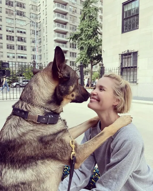 Leslie Bibb mourns dog Gus: 'Home will never feel quite the same'