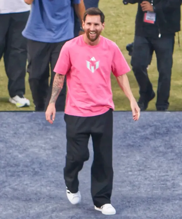 लियोनेल मेसी पर कानूनी शिकंजा: 7 मिलियन डॉलर की शर्त का उल्लंघन