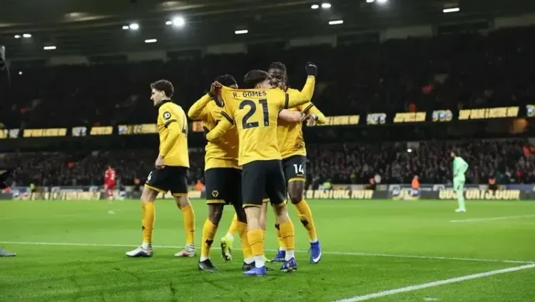 Late Dramatic Goal Sees Wolves Overcome Liverpool at Molineux