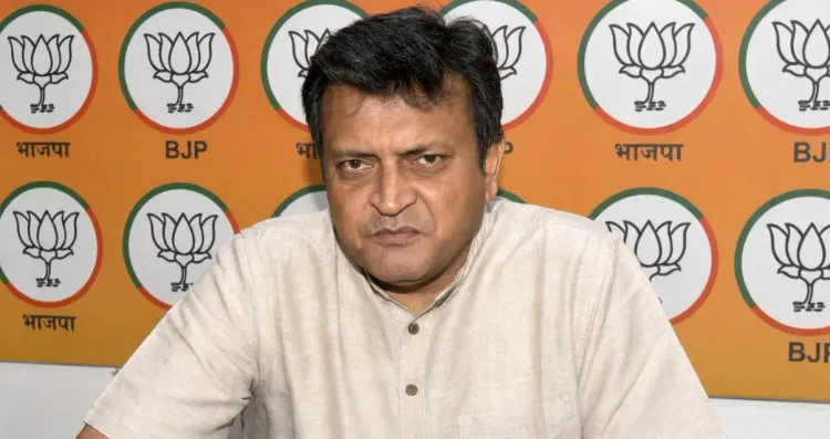 अजय आलोक का बड़ा दावा: अधिकांश शिवसैनिक शिंदे की शिवसेना के साथ, लखनऊ अग्निकांड पर जताया दुख