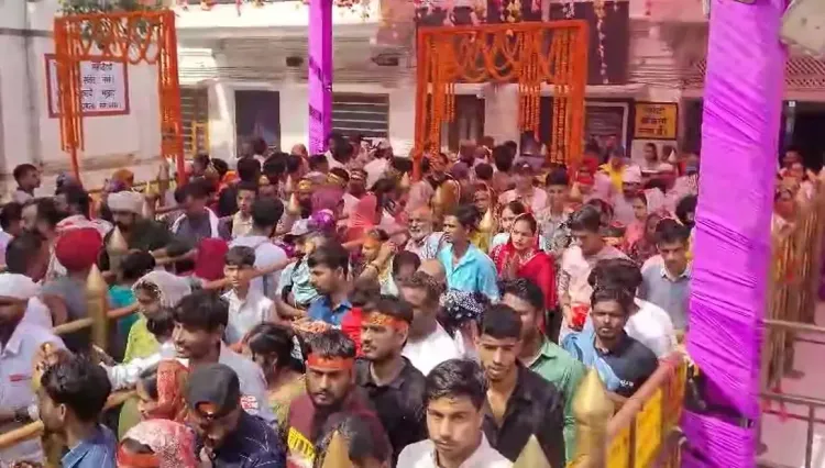 क्या मां नैना देवी के दरबार में श्रद्धा का सैलाब उमड़ा? नवरात्रि में पहुंचे 3 लाख से ज्यादा भक्त