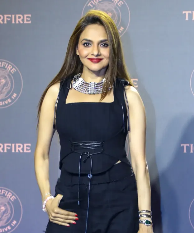 Pooja Bhatt on nepotism: 'Why apologize for my privilege?' Madhoo recalls