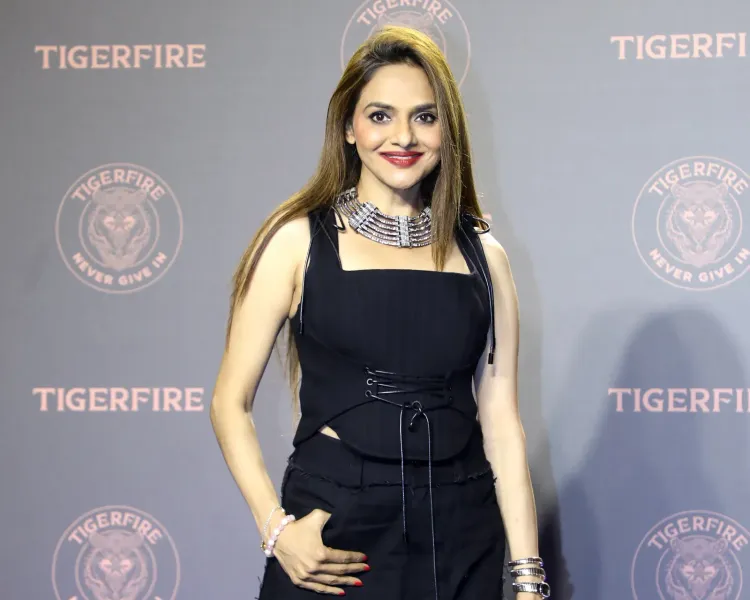 Madhoo on Hema Malini: 'Dignity of silence' is her greatest strength