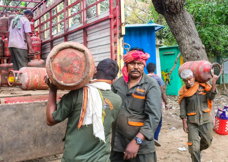 मध्य पूर्व संघर्ष के बीच पीएम मोदी करेंगे तेल और गैस की स्थिति की समीक्षा