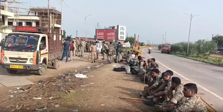 दतिया में 12 घंटे बाद चक्काजाम खत्म, पथराव में एएसपी समेत कई पुलिस अधिकारी घायल