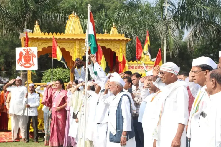 दिग्विजय सिंह की सत्य सनातन स्वाभिमान यात्रा का चौथा दिन: तिरंगे को सलामी, तराना से देवाखेड़ा रवाना