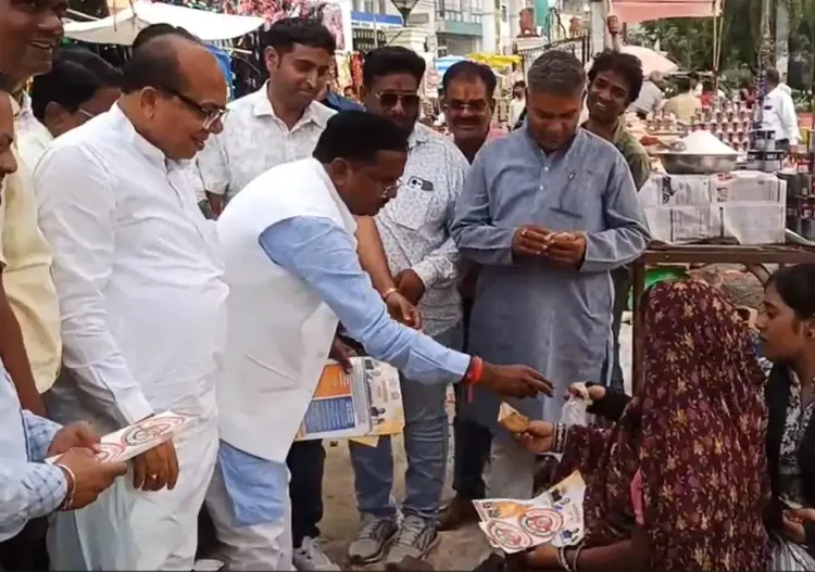 क्या मध्य प्रदेश के विधायक और भाजपा नेता ने फुटपाथ व्यापारियों से खरीदी की?