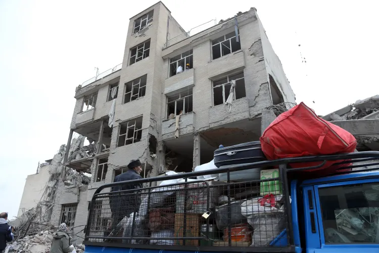 तेहरान के गवर्नर: युद्ध के कारण 12,000 रिहायशी मकानों को हुआ नुकसान