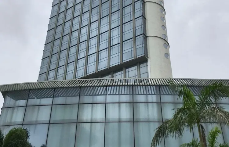 Should Hotel and Restaurant Associations in Maharashtra Go on Strike?
