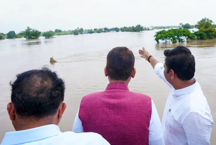What’s the Debate About Financial Aid for Farmers in Maharashtra?