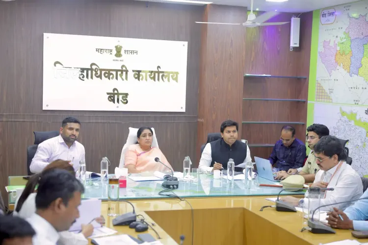 बीड सूखा संकट: सुनेत्रा पवार ने की समीक्षा, 225 टैंकरों से जलापूर्ति; राहत कार्य युद्धस्तर पर