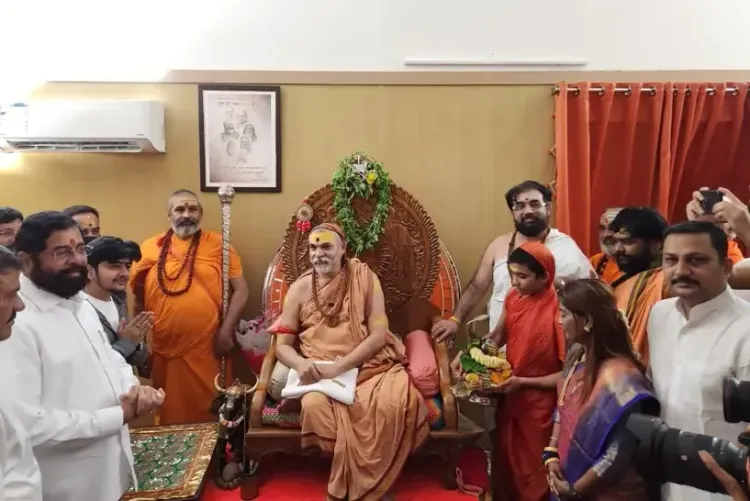 क्या उपमुख्यमंत्री एकनाथ शिंदे ने बोरीवली में स्वामी अविमुक्तेश्वरानंद से मुलाकात की?