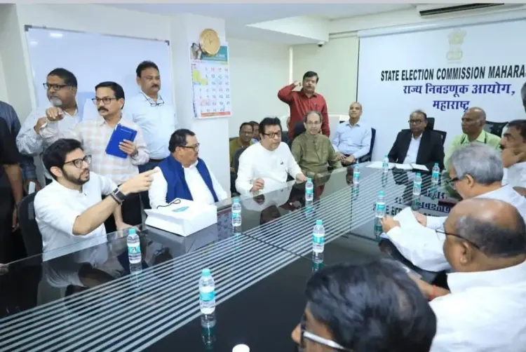 क्या महाराष्ट्र के विपक्षी दलों ने चुनाव आयोग को अपनी शिकायतें भेजी हैं?