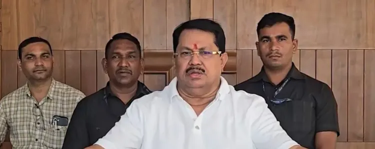 Maharashtra farmer loan waiver 'deceptive', Wadettiwar demands blanket relief