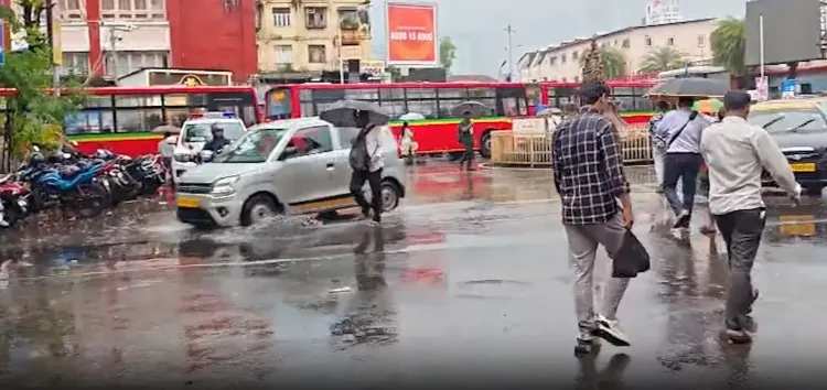 महाराष्ट्र में भारी बारिश: मुंबई में 200 मिमी से अधिक वर्षा, पालघर में रेड अलर्ट के बाद सभी स्कूल बंद