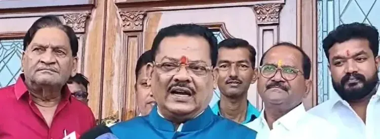 शिवसेना (यूबीटी) के 6 सांसदों ने बनाया अलग गुट, लोकसभा स्पीकर को दी लिखित सूचना — मंत्री शिरसाट का दावा