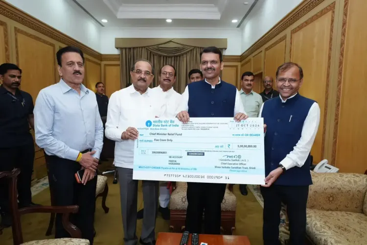 शिर्डी साईं संस्थान ने महाराष्ट्र सूखा राहत के लिए मुख्यमंत्री निधि में दिए ₹5 करोड़