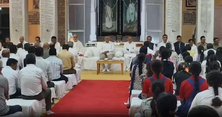 गांधी जयंती 2026: पोरबंदर के कीर्तिमंदिर में सर्वधर्म प्रार्थना सभा, सीएम भूपेंद्र पटेल ने अर्पित की पुष्पांजलि