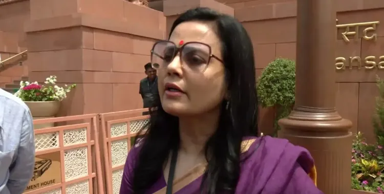 महिला आरक्षण विधेयक 2023 की अधिसूचना: महुआ मोइत्रा की तीखी प्रतिक्रिया