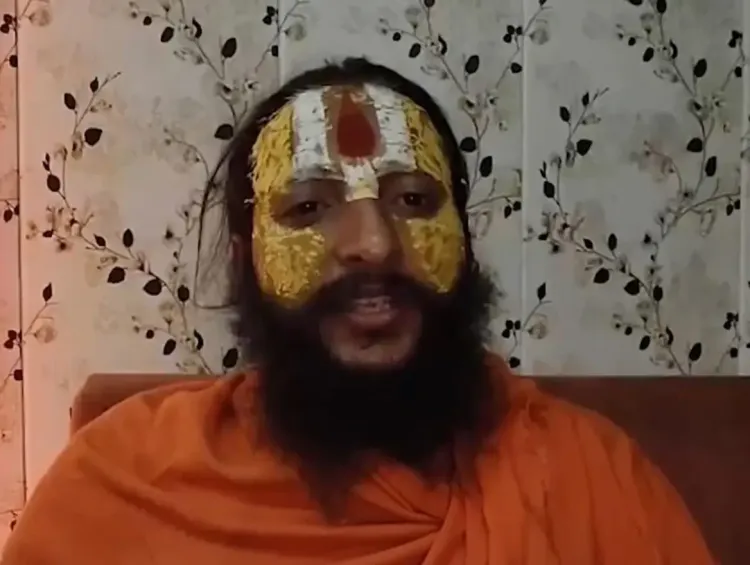 महिला आरक्षण विधेयक गिरने पर संतों की तीखी प्रतिक्रिया, बोले- 'महिलाओं के सम्मान के खिलाफ साजिश'