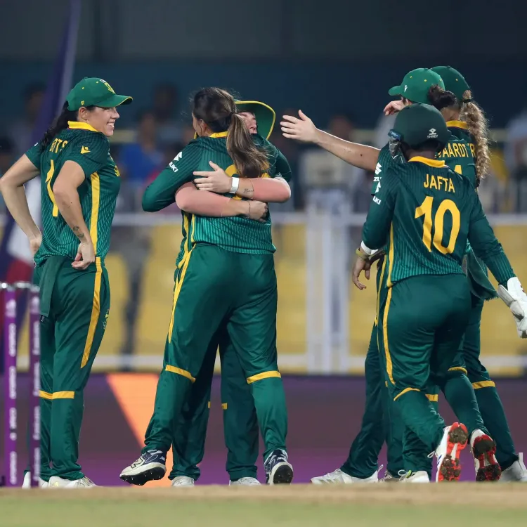 क्या दक्षिण अफ्रीका ने इंग्लैंड को 125 रन से हराकर पहली बार फाइनल में जगह बनाई?