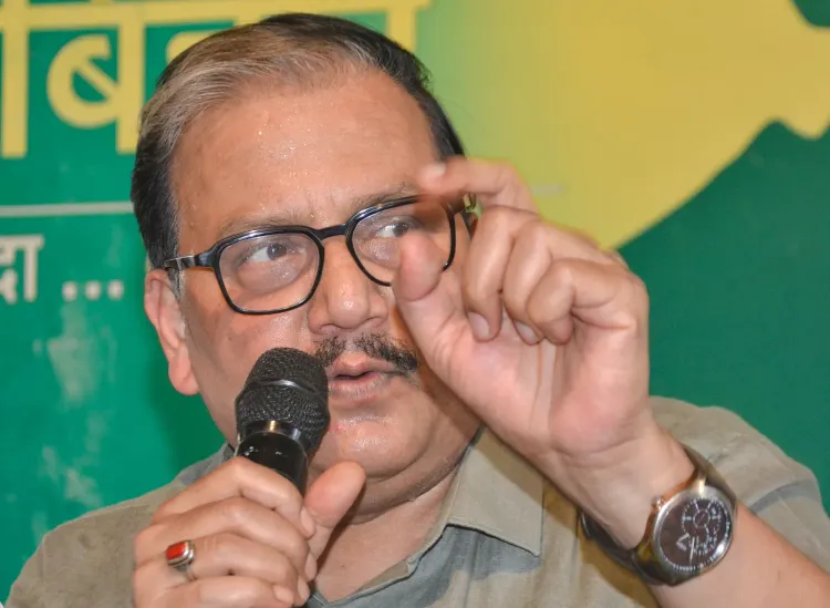 राम मंदिर चढ़ावा चोरी पर राजद सांसद मनोज झा का तंज: 'गाना बनाने वाले महापुरुष अब कहाँ हैं?'