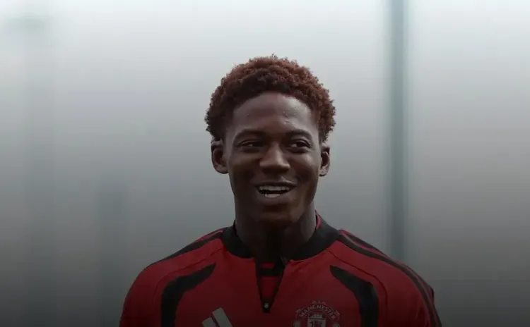 Kobbie Mainoo returns to Man United training ahead of Chelsea clash