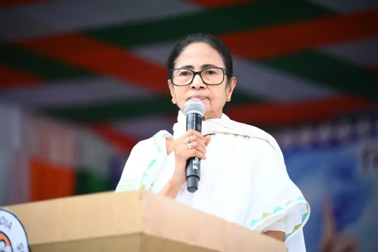 क्या ममता बनर्जी अपनी हार के लिए बहाने ढूंढ रही हैं?