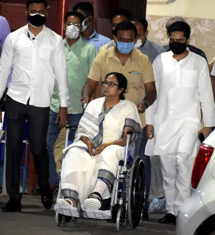 Mamata's 2021 leg injury back in Bengal politics over leaked medical records