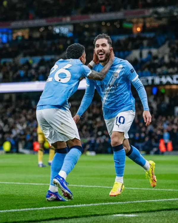 Man City close to 2 points of Arsenal with 3-0 win over Palace
