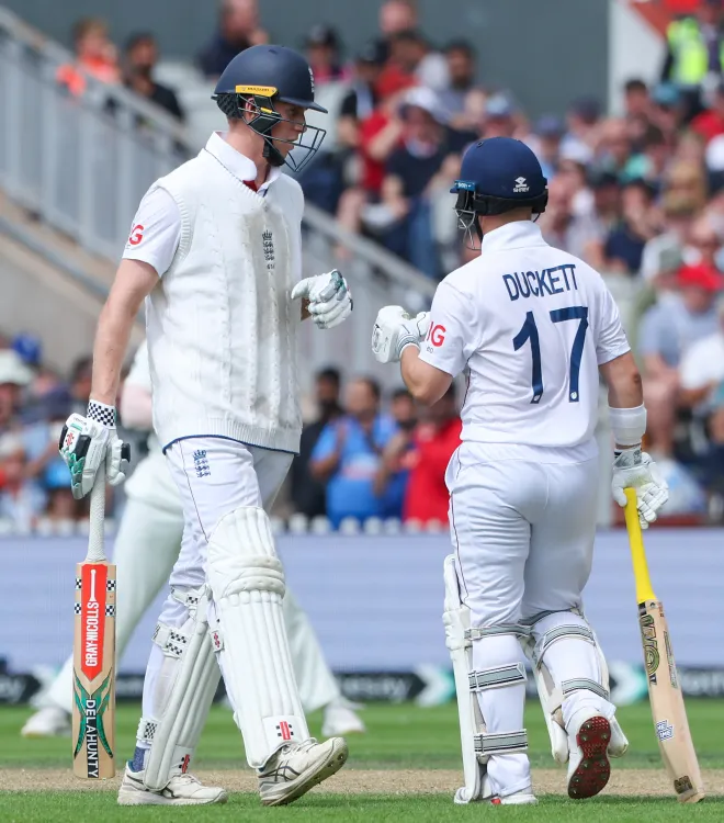 क्या मैनचेस्टर टेस्ट में क्रॉले और डकेट बना पाएंगे अर्धशतक? दूसरे दिन इंग्लैंड का स्कोर 225/2