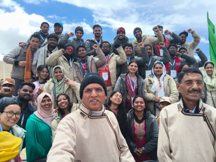Mandaviya Takes Selfie With Youth at MY Bharat Vibrant Villages Event in Ladakh