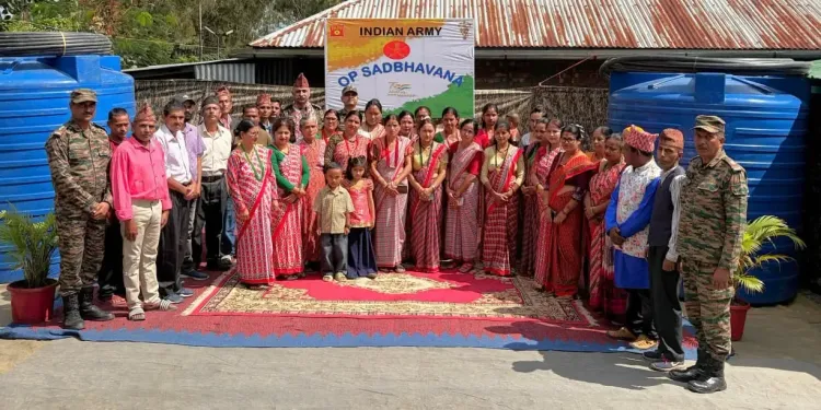 मणिपुर: भारतीय सेना के रेड शील्ड डिवीजन ने लेइमाखोंग गांव में दी 10,000 लीटर जल भंडारण सुविधा, 35 परिवारों को राहत